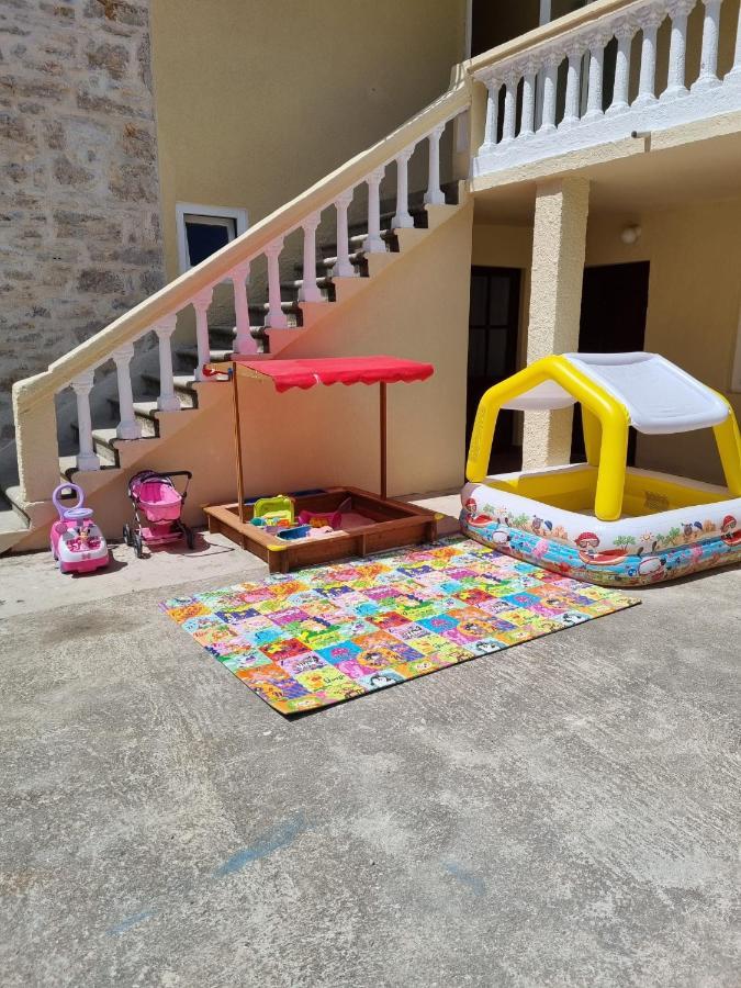 Apartmani Barbarosa Sveti Filip i Jakov Dış mekan fotoğraf