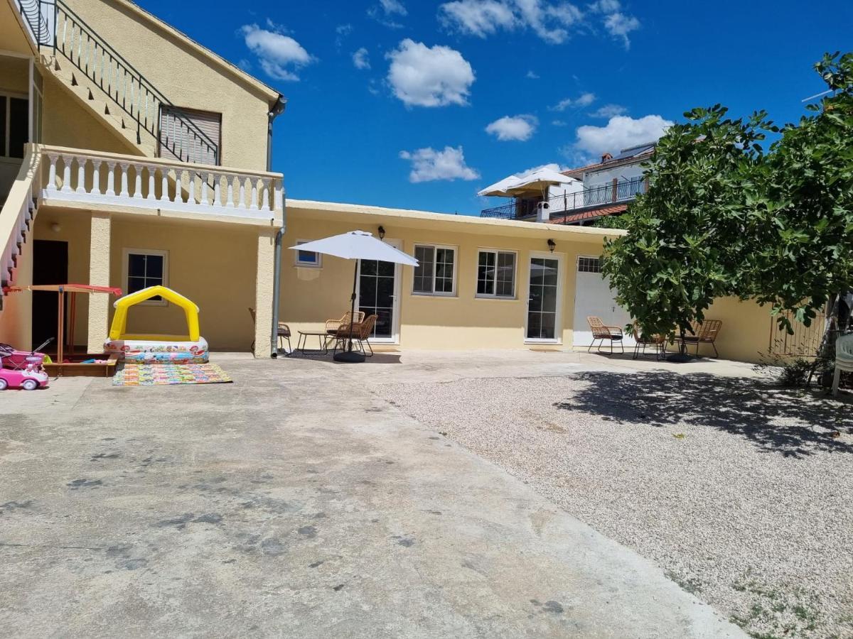 Apartmani Barbarosa Sveti Filip i Jakov Dış mekan fotoğraf