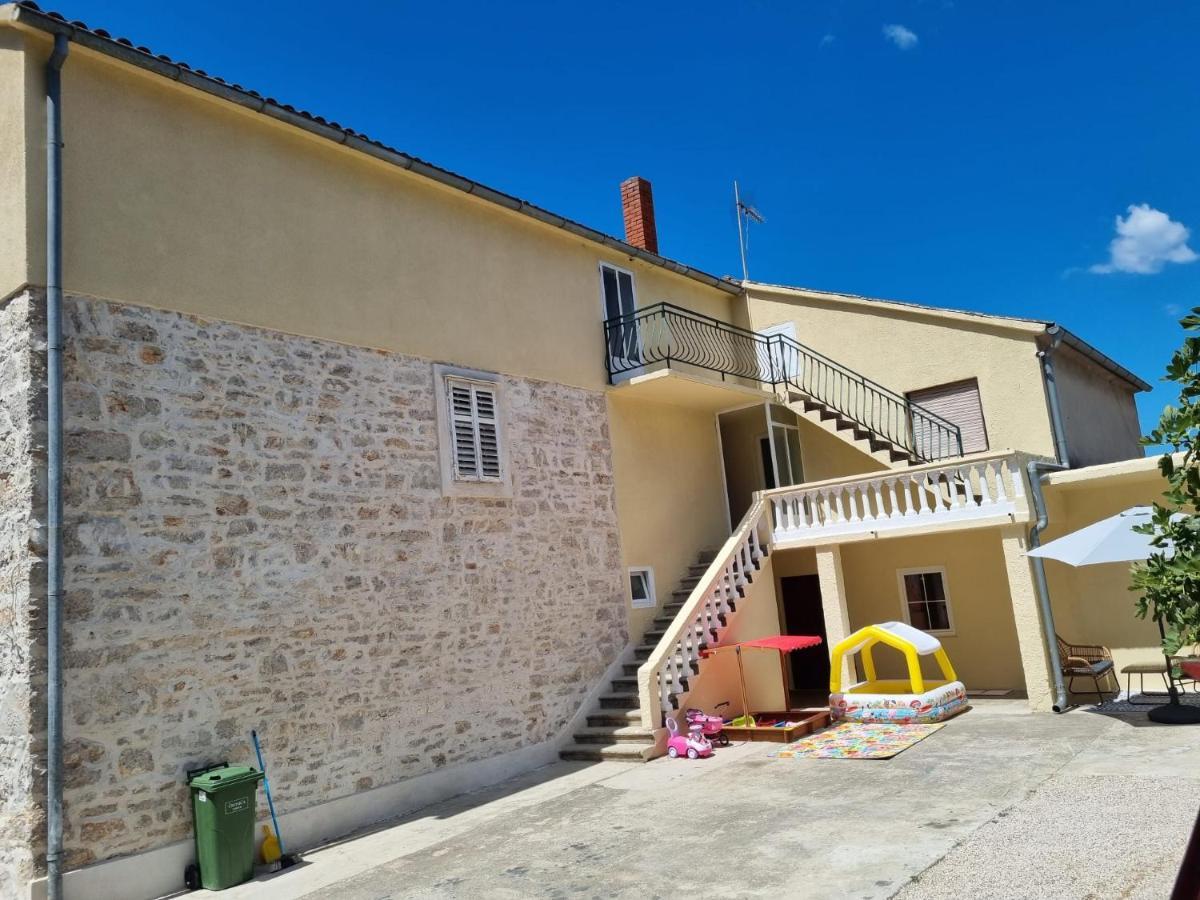 Apartmani Barbarosa Sveti Filip i Jakov Dış mekan fotoğraf